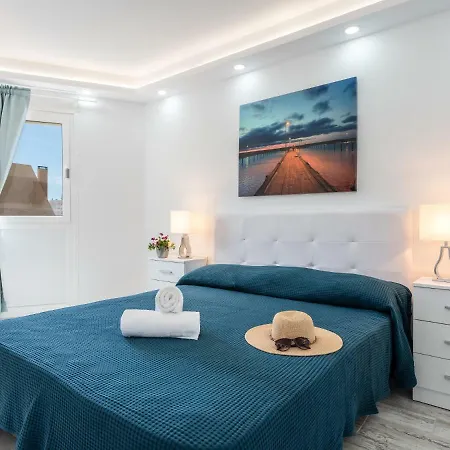 Apartamento M4g Brand New,central,wifi,conditioned Air Arona (Tenerife)